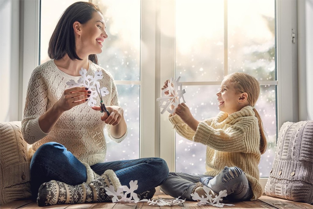 Cómo decorar tu fachada con aluminio y vidrio para Navidad