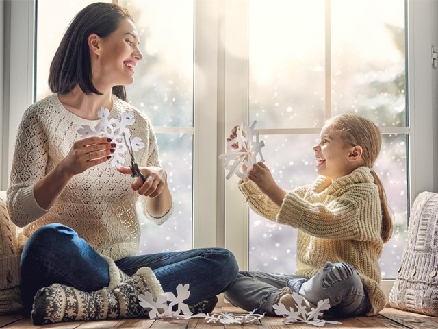 Cómo decorar tu fachada con aluminio y vidrio para Navidad