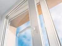 ¿Qué es el PVC y por qué es un material ideal para las ventanas? 