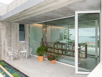 ¿Se puede desmontar un cerramiento de terraza en verano?